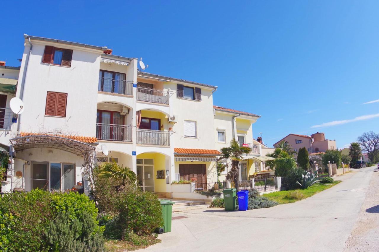 Apartment Karlo Medulin Exterior photo